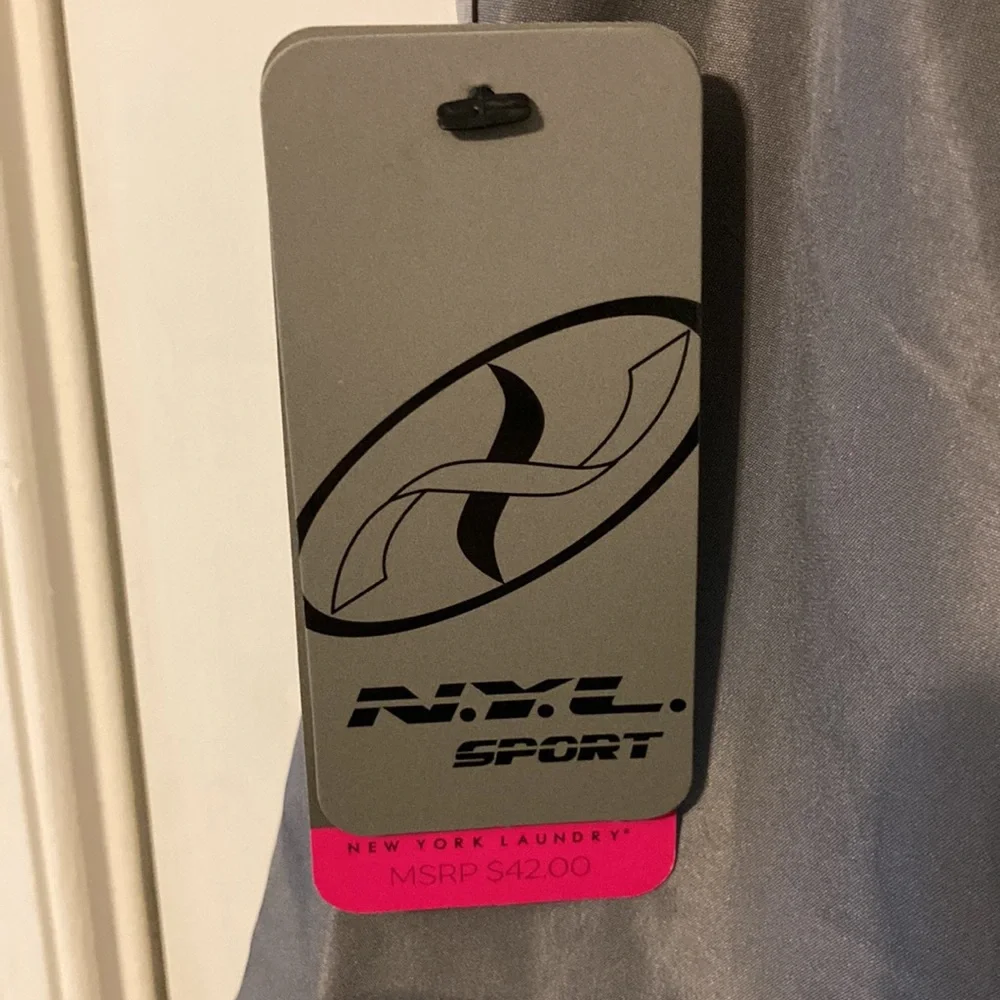 The brand is N.Y.L. Sport, Size: M, and Condition: New. - Picture 3 of 5